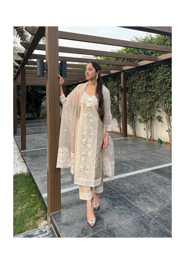 Malishka Export Beige Chanderi Embroidery Kurta Pant With Dupatta for Women - Image 3